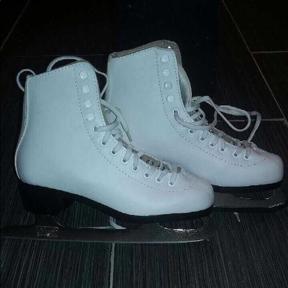 Girls Skates - Picture 2 of 2